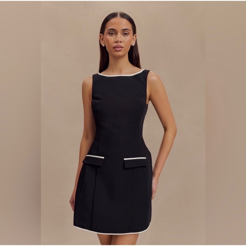 MESHKI Black & White Contrast Trim Tailored Mini Dress size S